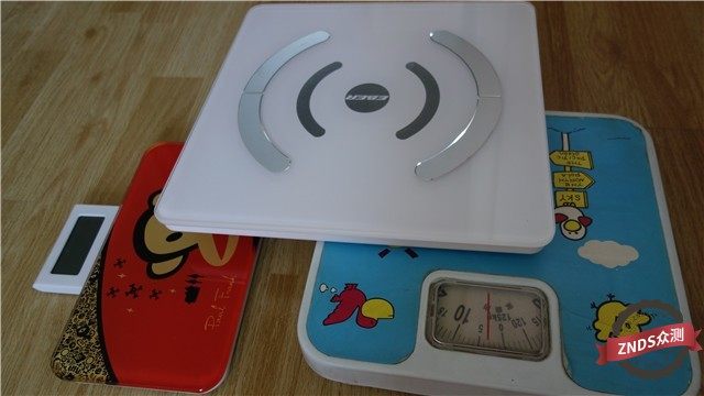 EBER智能体脂秤H3升级款测评 十二项数据监测，你的随身健康管家